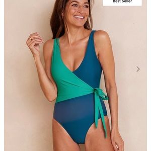 NWT Summersalt Perfect wrap one piece in sea glass and seaweed